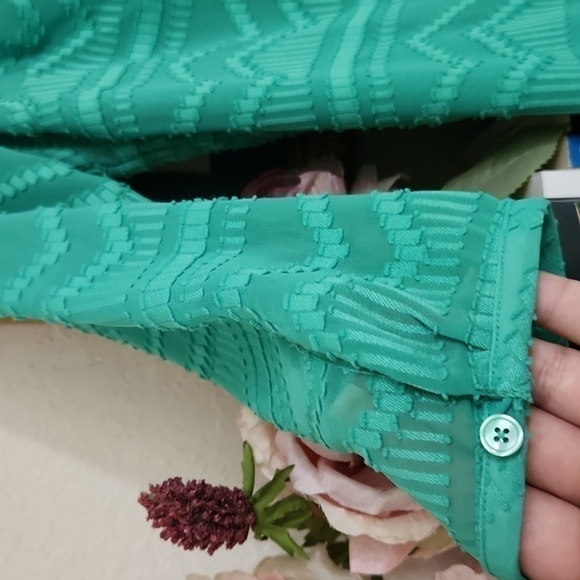 Green Knit Talbots Blouse Sheer sleeve Abstract Pattern Medium career party - Picture 2 of 8